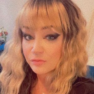 Meet your Posher, Nikki